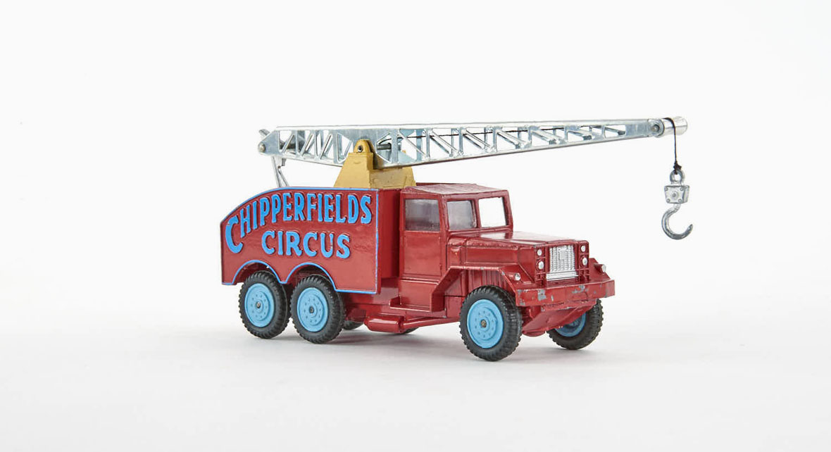Corgi cirque dans voitures, camions et fourgons miniatures