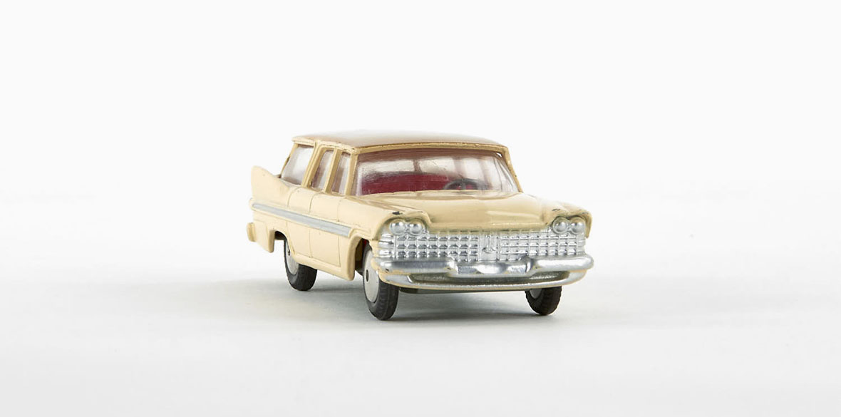 Corgi Toys 219 Plymouth Sports Suburban Station Wagon