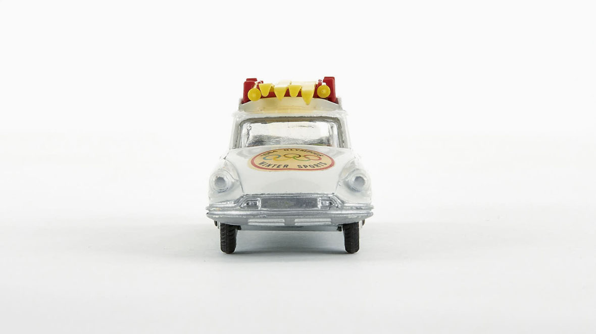 Corgi Toys 475 Citroen Safari Olympic Winter Sports
