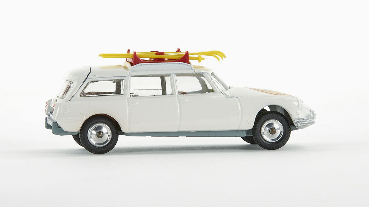 Corgi Toys 475 Citroen Safari Olympic Winter Sports Corgi Toys 475 Citroen Safari Olympic Winter Sports