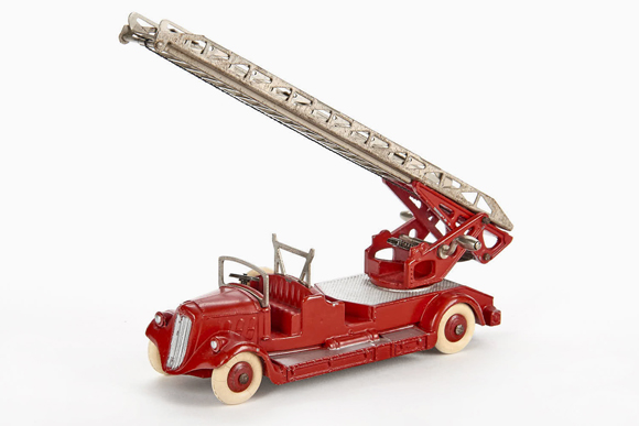 Dinky Toys 32 D Feuerwehr-Leiterwagen