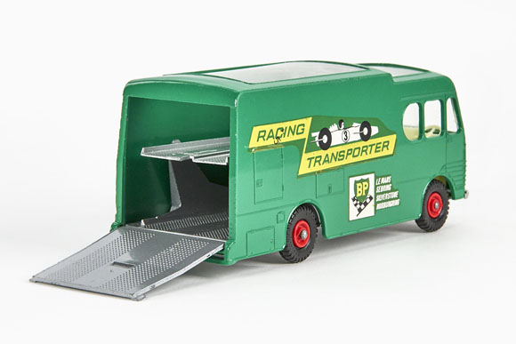 Matchbox King Size K-5 Racing-Car Transporter