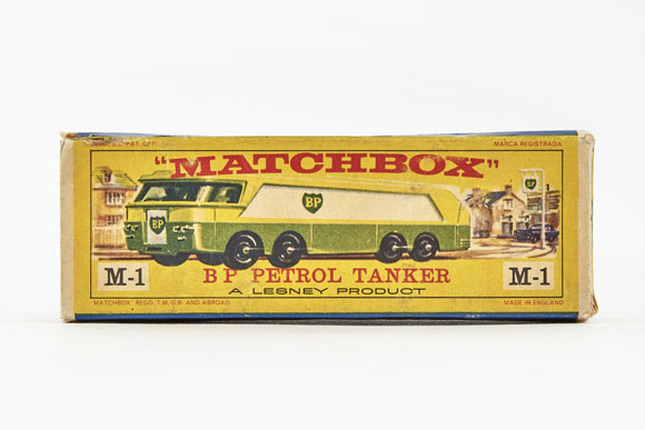 Matchbox M-1 BP Petrol Tanker  OVP