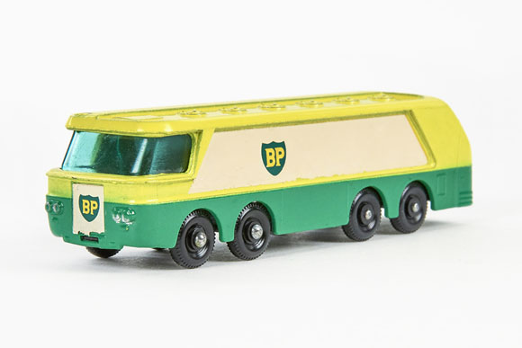 Matchbox M-1 BP Petrol Tanker 