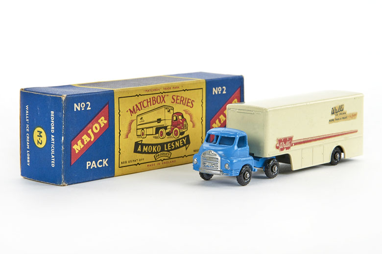 Matchbox M-2 Bedford Articulated Truck 