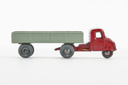 Matchbox 10 Scammell Scarab Mechanical Horse and Trailer