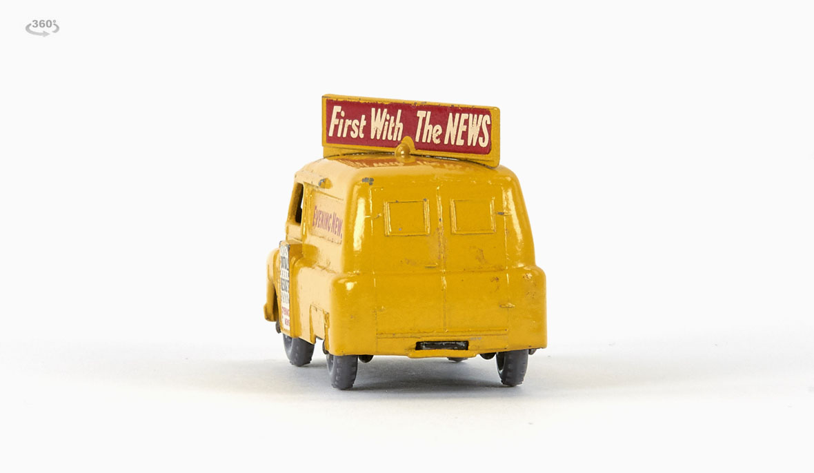 Matchbox 42 Bedford Evening News Van