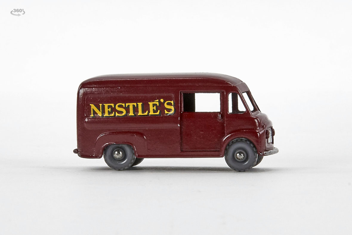Matchbox 69 Commer 30 CWT Van