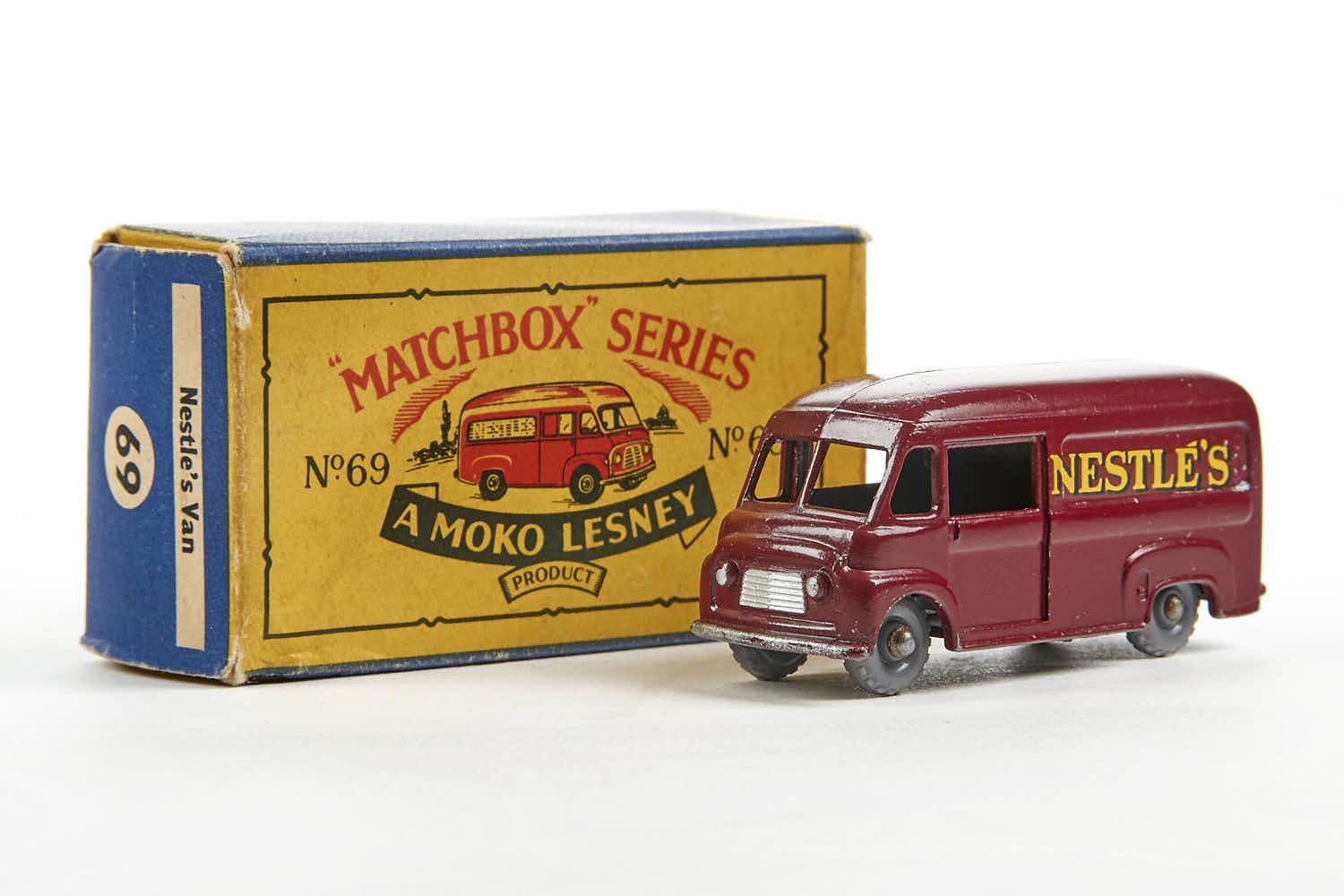matchbox_69_commer_30_cwt_van.jpg