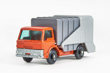 Matchbox 7 Refuse Truck