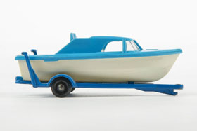 Matchbox 9 Cabin Cruiser and trailer