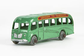 Matchbox 21 Bedford Duple Luxury Coach