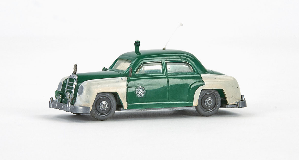 Siku V 52 Mercedes 180 Polizei Peterwagen