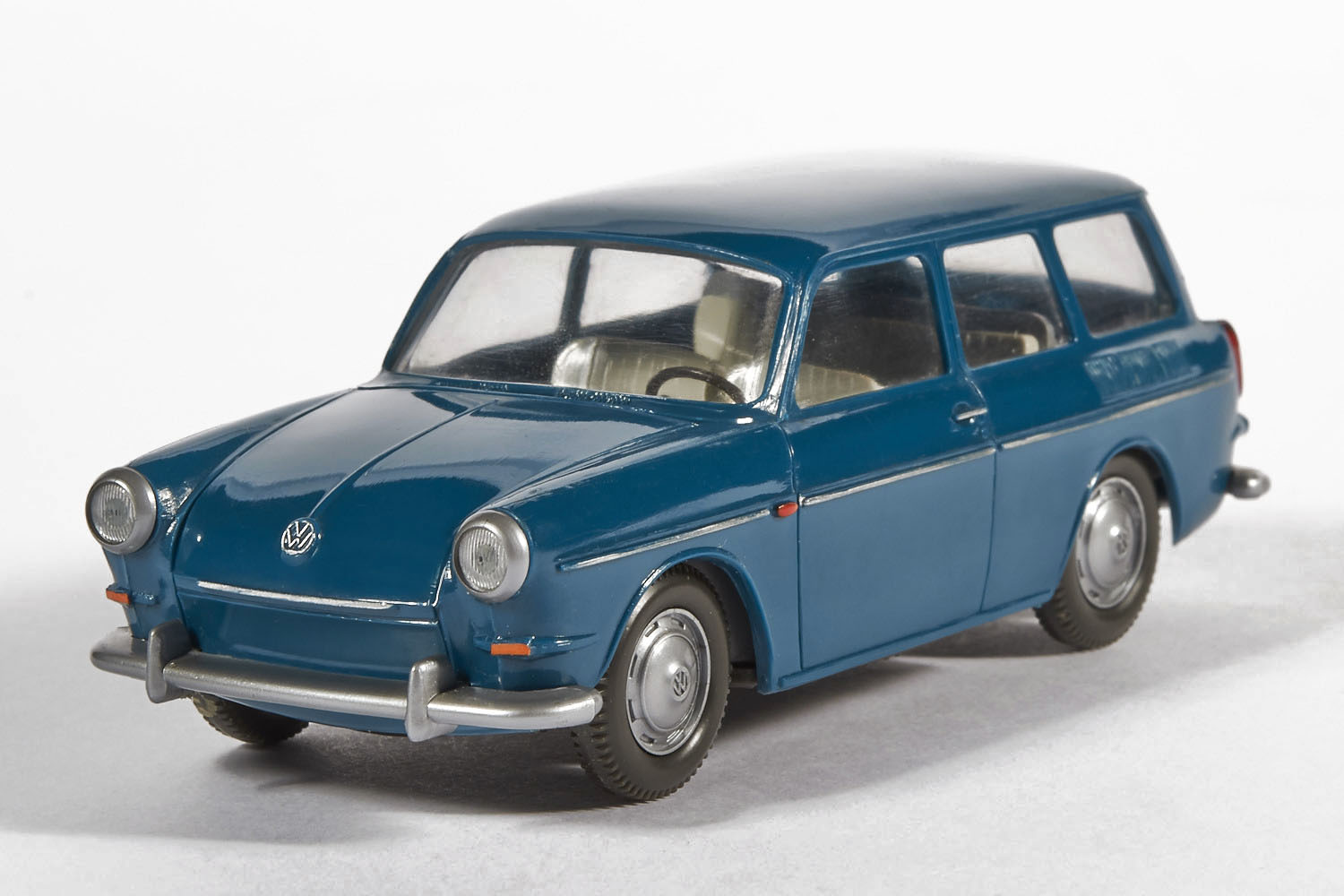 Modèle Réduit Wiking 1/40 – Volkswagen 1500 Ancienne – Occasion